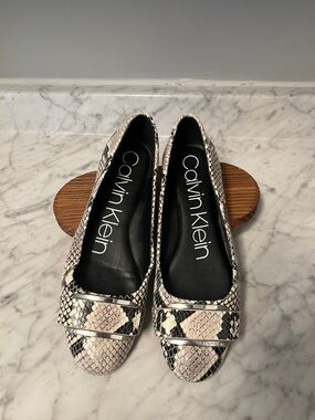 Calvin Klein Women's Snake-Print Ballet Flats in Beige and Black